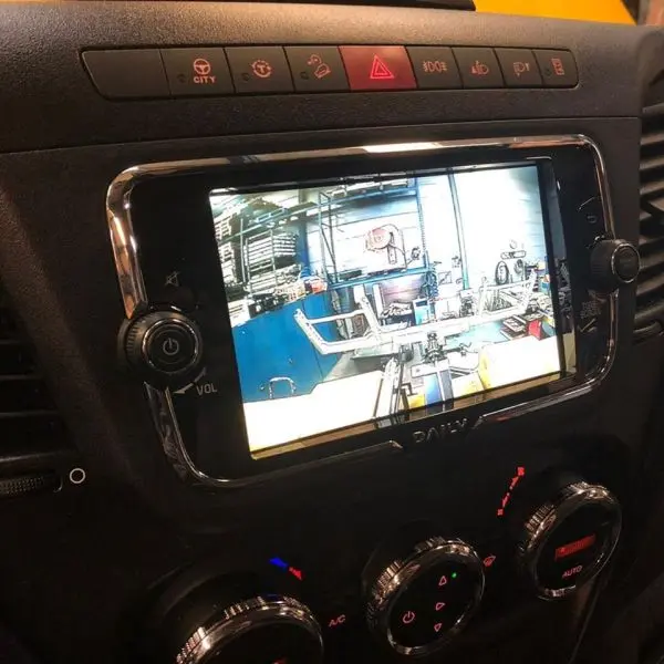 RC-FIAT-NIS Aftermarket camera interface Iveco Daily & Fiat Pacifica - Uconnect 7"